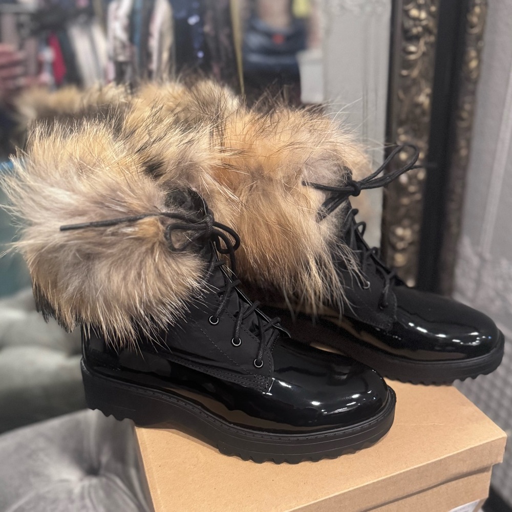 Women's Brooke Boot With Chestnut Raccoon